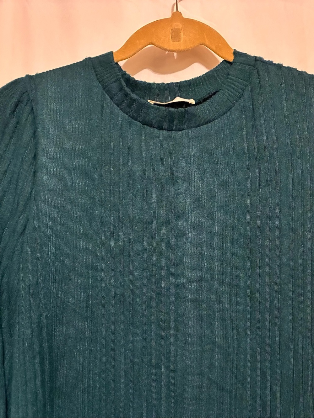 REB. In J. Sweater - Picture 4 of 7